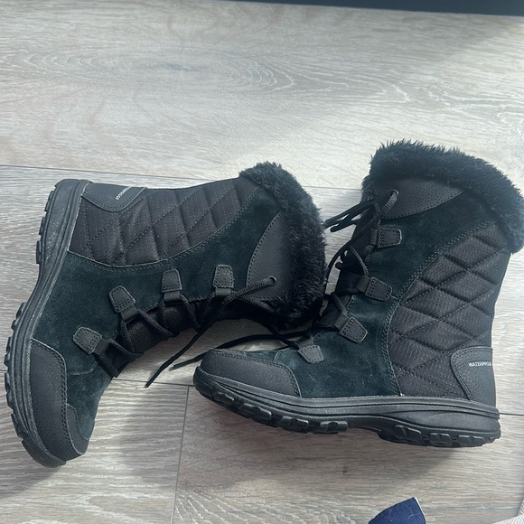 Columbia Winter Boots Size 6.5 - Picture 1 of 5